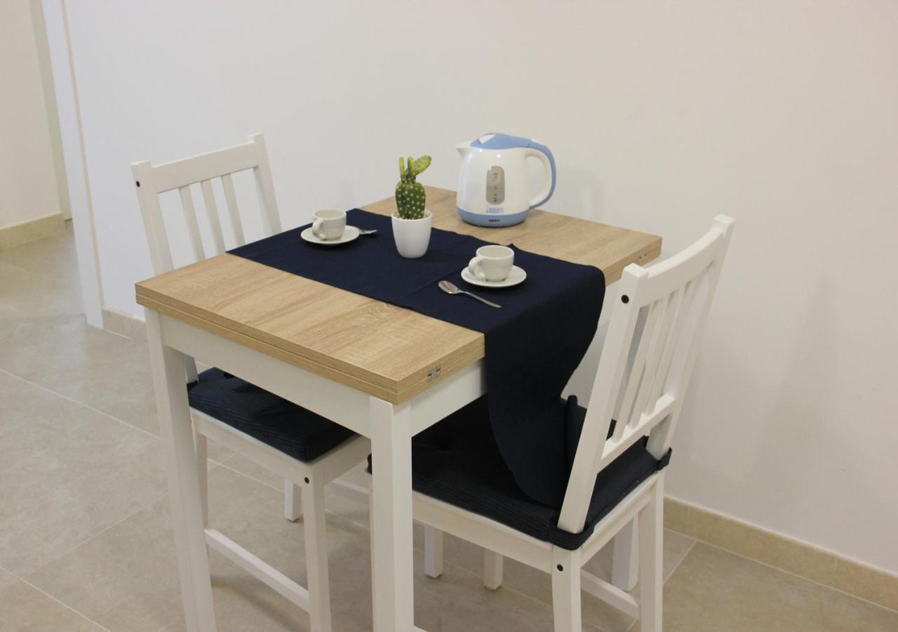 Romeo&Giulietta Apartment Монополи Екстериор снимка